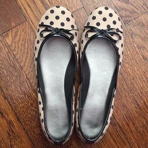 Kelly & Katie Flats size 9